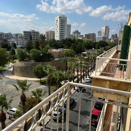 Centre Sky Views Lägenhet Nicosia