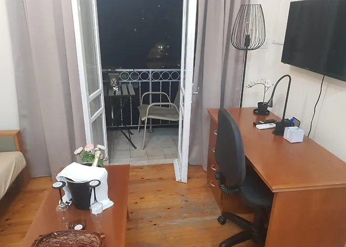 Centre Sky Views ニコシア