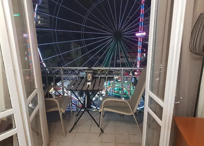 Centre Sky Views * ニコシア