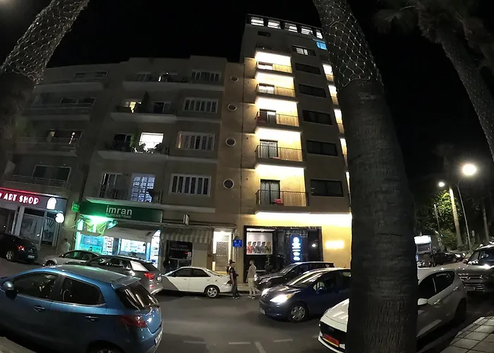 Centre Sky Views アパート