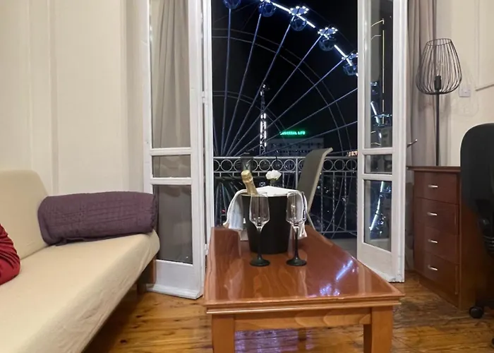 Centre Sky Views アパート ニコシア